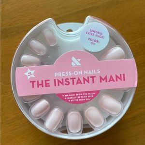 COPY - Olive & June instant mani press-ons